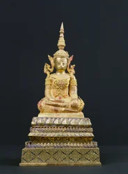 瞑想に座った仏、ラタナコーシン時代（1782-1910）（金と貴石）